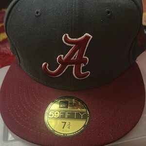 New Era Alabama Crimson Tide 5950 Fitted Cap Hat Dark Gray Crown Cardinal Visor